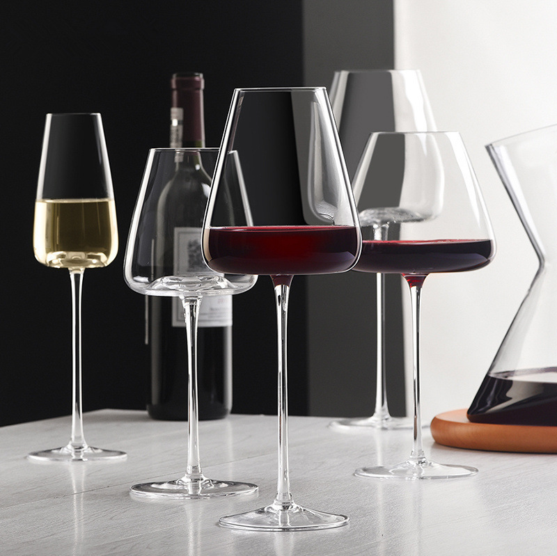 Creative Flared-bottom Wine Glasses A Sophisticated Set 720ML